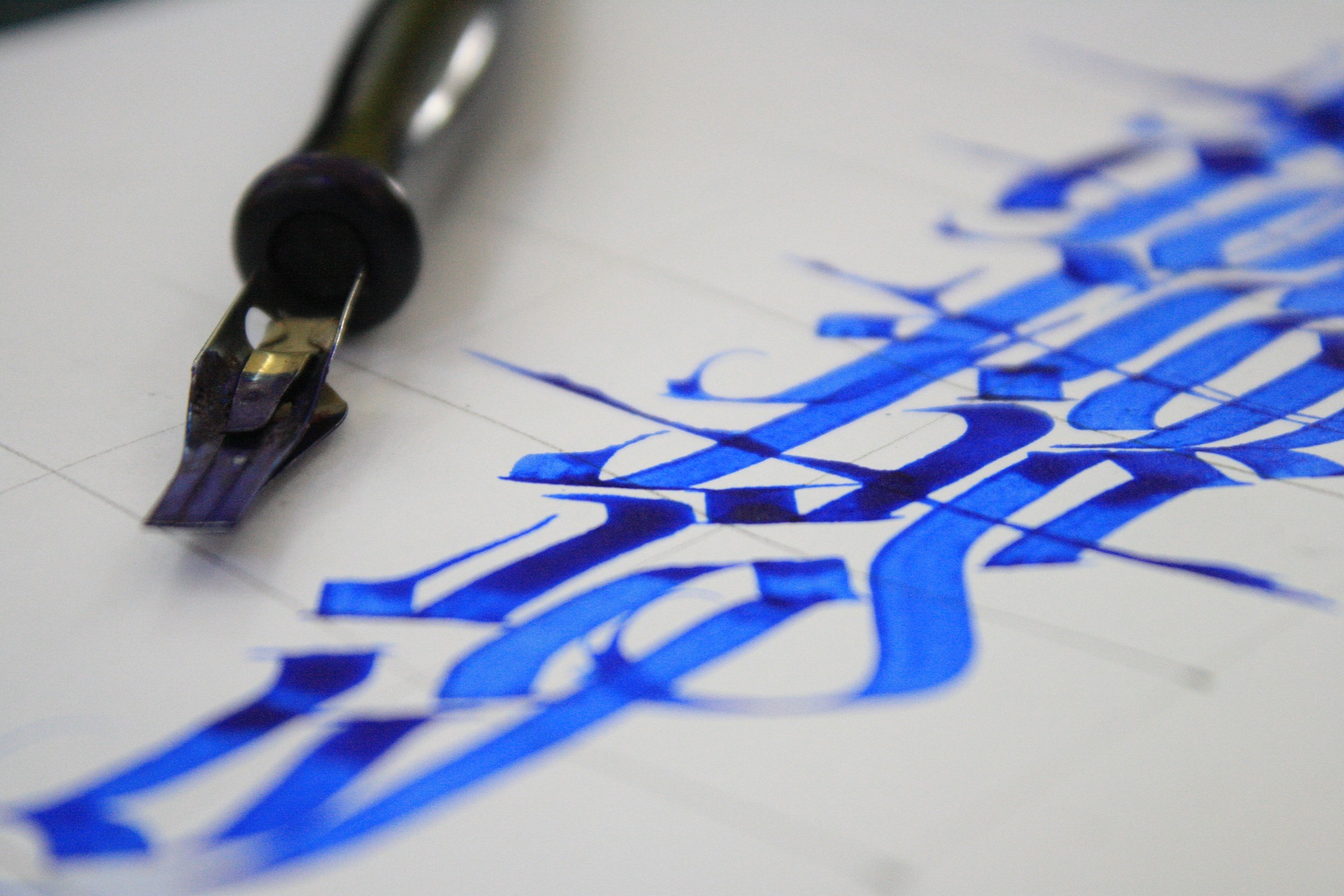 lettering e calligrafia