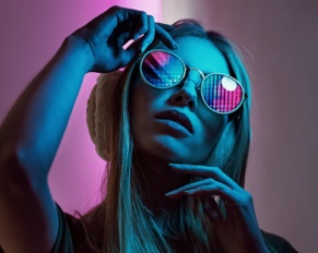 effetto neon con photoshop