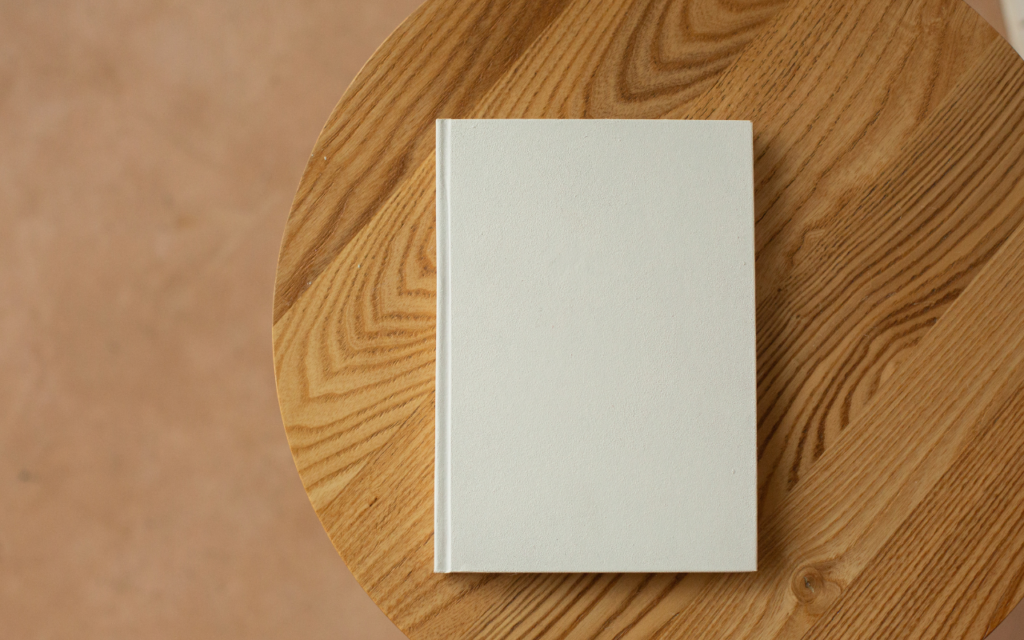 Impaginare un libro con copertina bianca