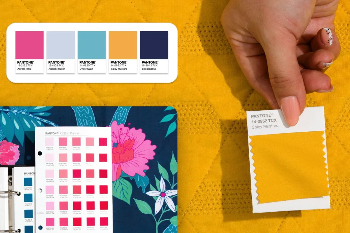 Pantone Palette Generator